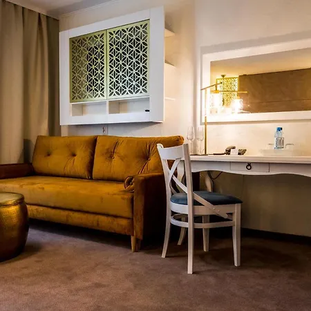Hotel Azzun Orient Spa&Wellness Kromerowo Exterior photo
