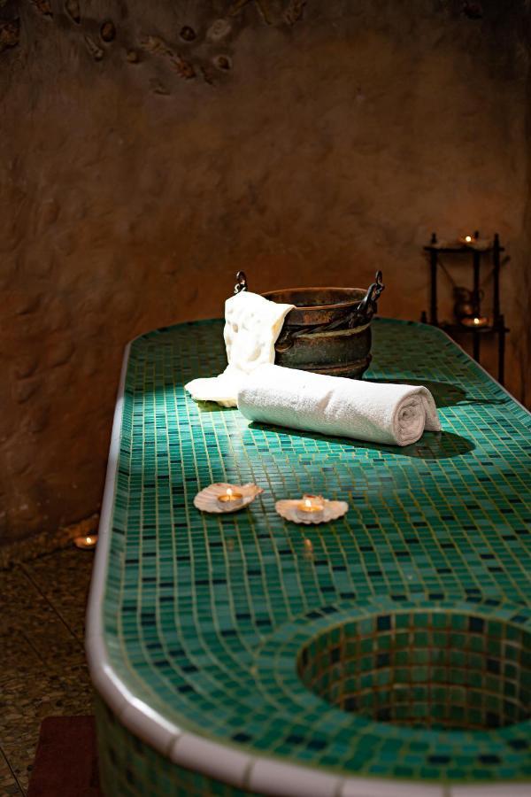 Hotell Azzun Orient Spa&wellness Kromerowo