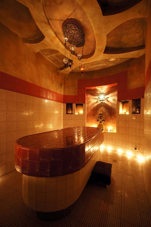 Hotell Azzun Orient Spa&wellness